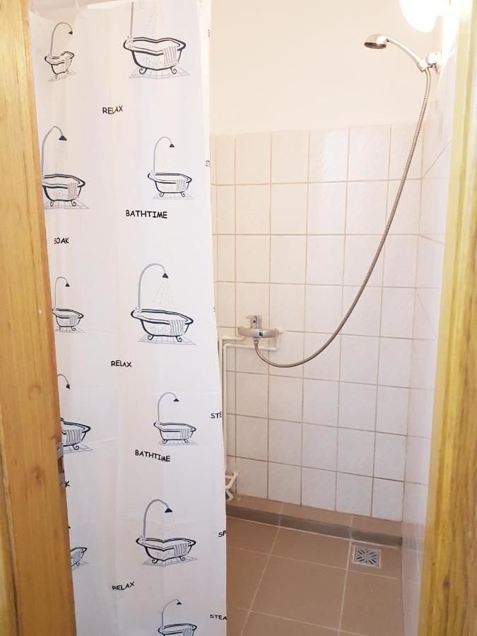 Хостелы Sleep Inn Hostel Бухарест-10