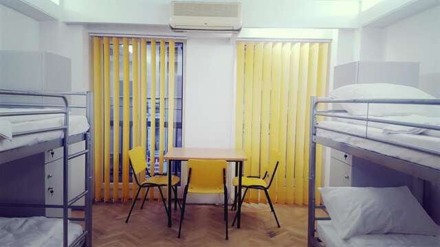 Хостелы Sleep Inn Hostel Бухарест-29