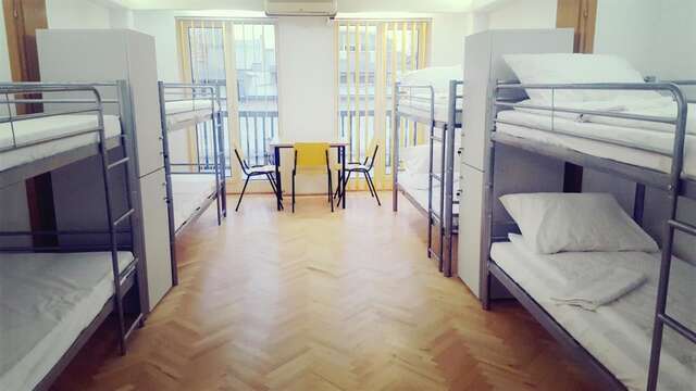 Хостелы Sleep Inn Hostel Бухарест-34