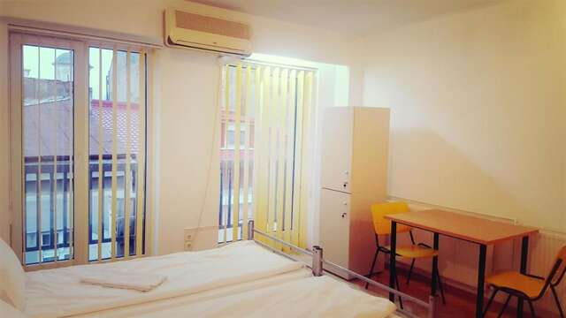 Хостелы Sleep Inn Hostel Бухарест-36