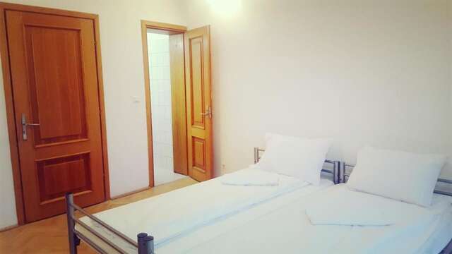 Хостелы Sleep Inn Hostel Бухарест-37